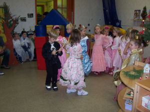 Weihnachtsfeier im Kindergarten Kunterbunt 2006